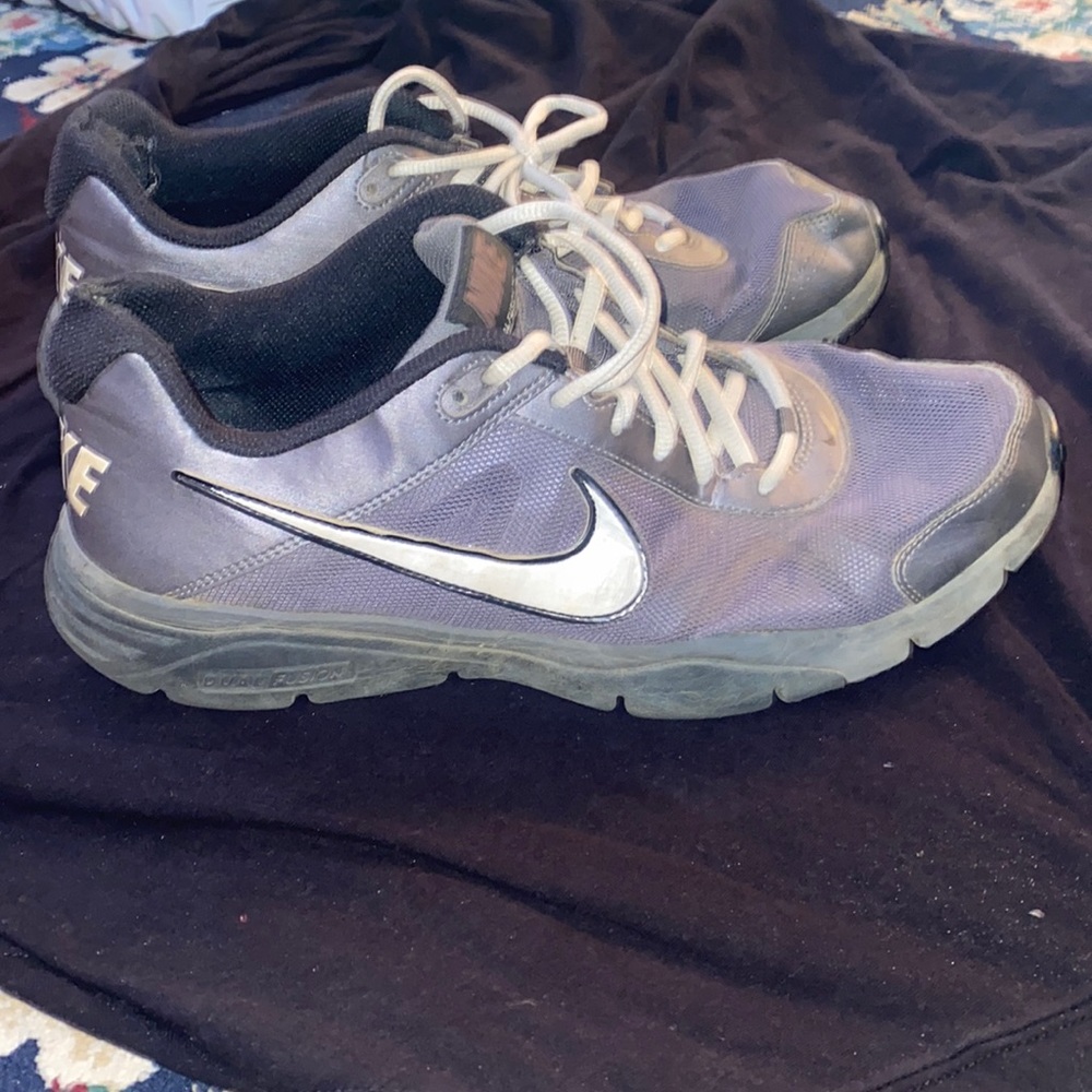 Nike sneakers- Men’s